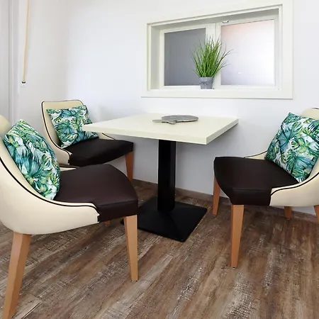 Apartment Mittendrin In *